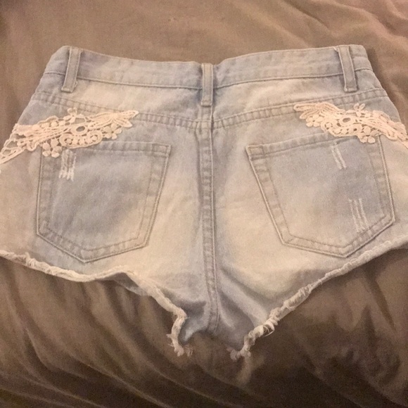 Festival shorts - Picture 2 of 2